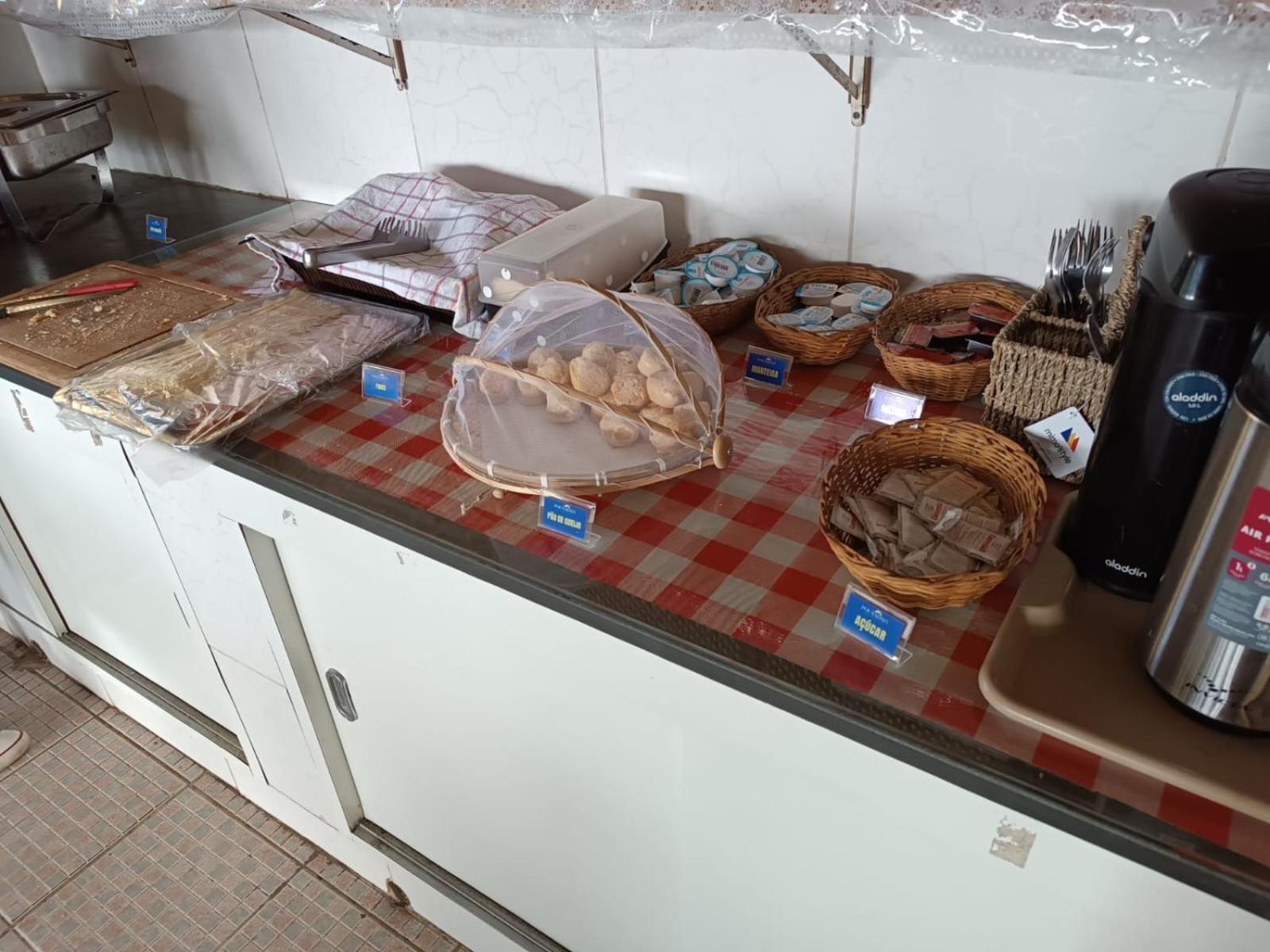 Pousada E Restaurante Frente Mar H Гуаружа Экстерьер фото